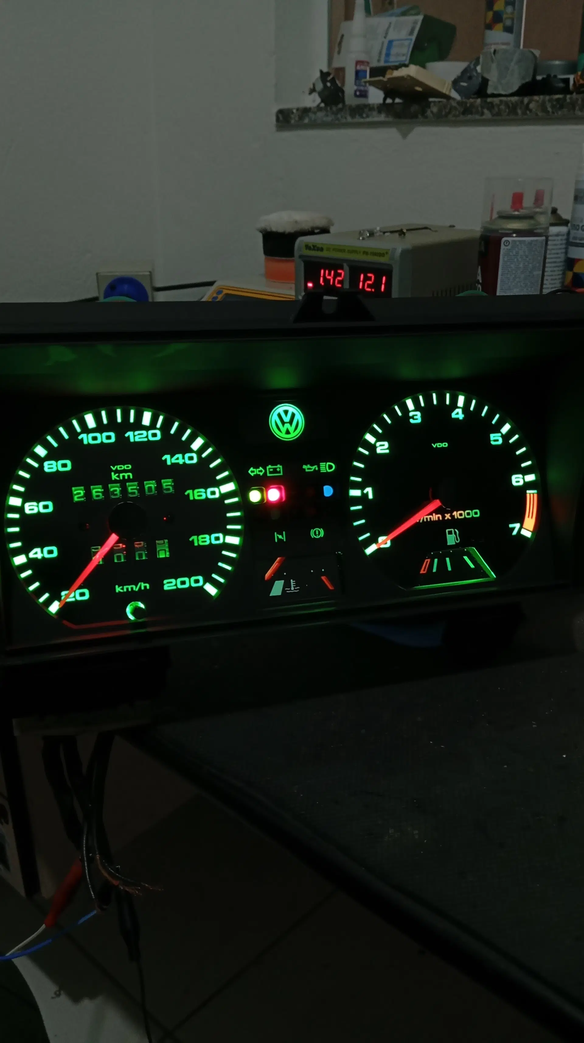 PAINEL PERSONALIZADO (QUALQUER CARRO) + 1 PORTA-COPOS + CHAVE LED PERSONALIZADA OU R$2000 NO PIX