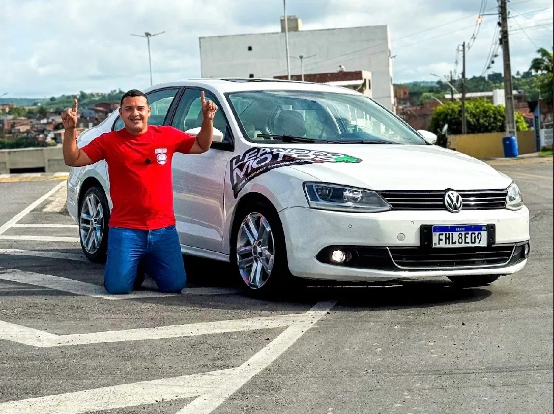 Jetta 2.0 com teto solar 😍