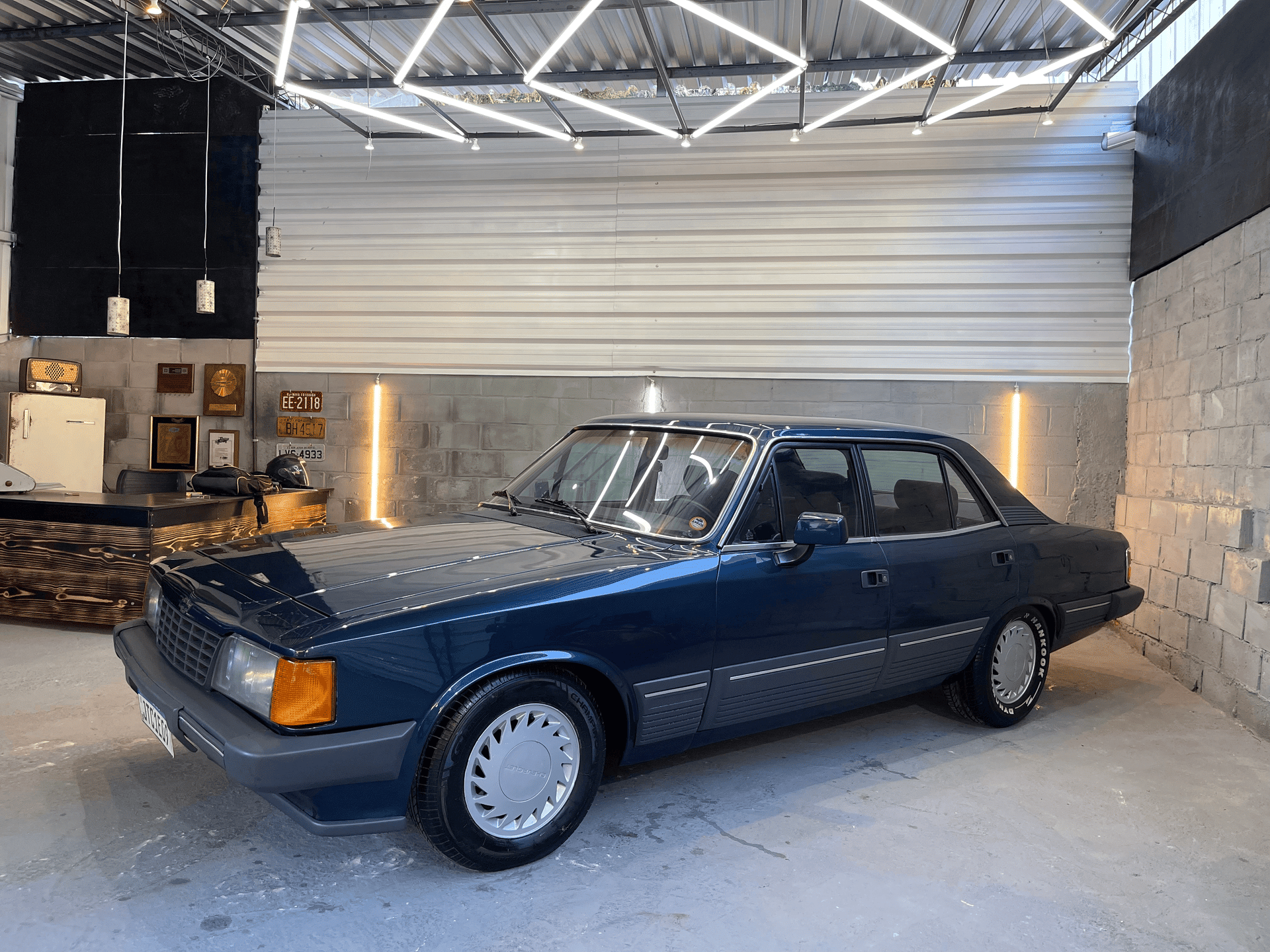 OPALA DIPLOMATA 1988 6 CILINDROS COM AR GELANDO