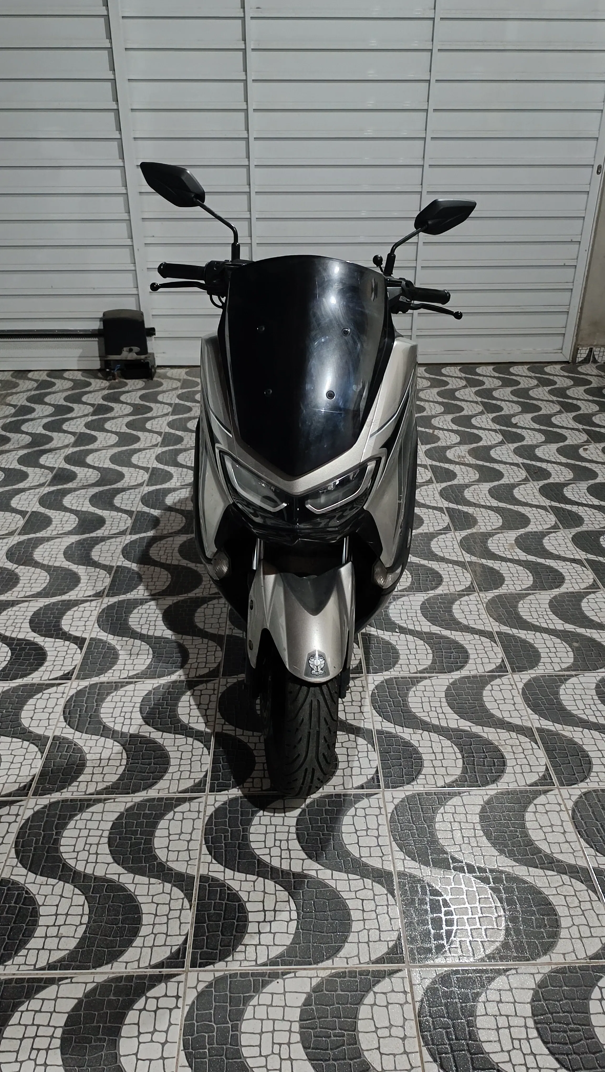 Moto Nmax 160cc edição especial Star Wars do Mandalorian