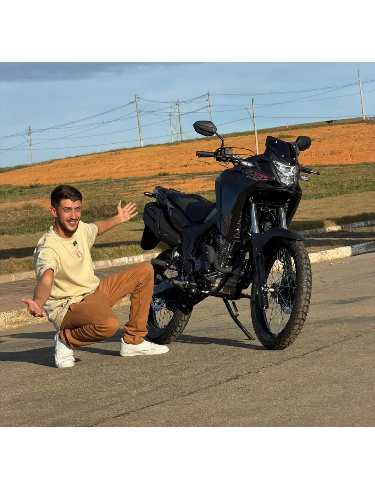 XRE300 Sahara | 2026